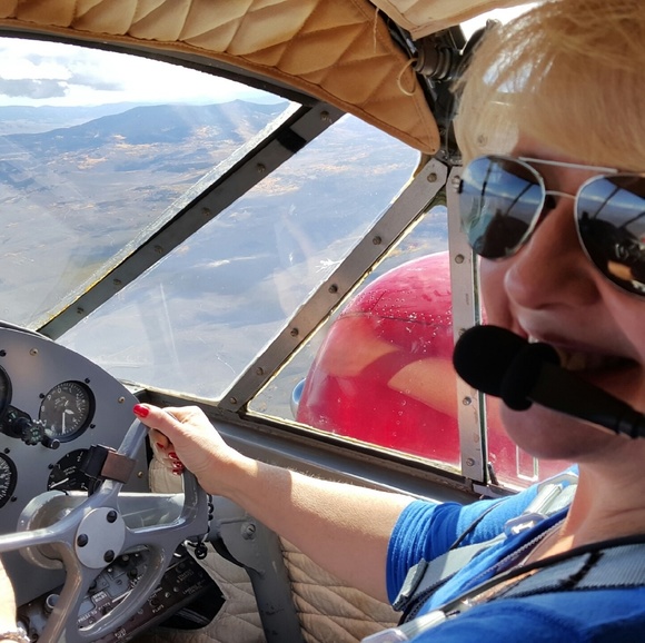 Meet your Posher, Julie - Picture 2 of 8